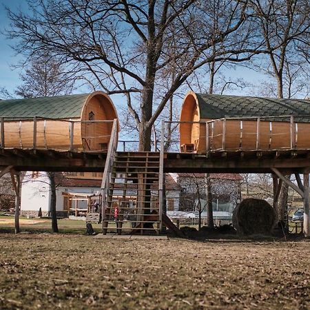 Viking Houses Strnadovsky Mlyn Jesenice  Экстерьер фото